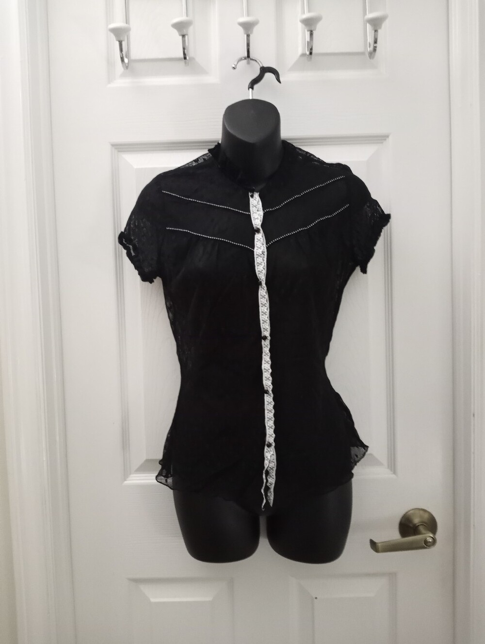 👑NEXT Lace Button Down Blouse👑